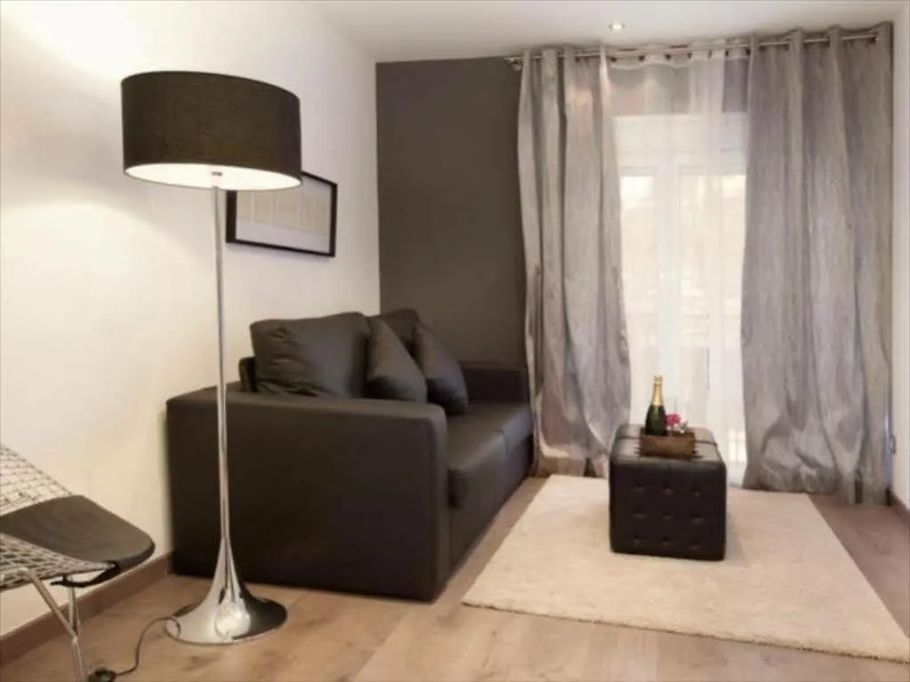 Alcam Encants Plus Barcelona 0*,  Spain
